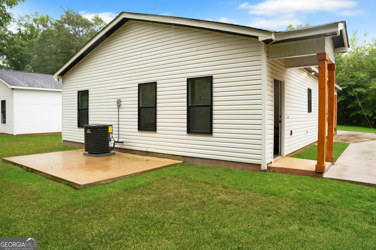 Property Photo: 702 Carmen Avenue GA 31030