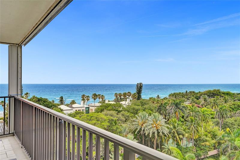 Property Photo: 1150 Hillsboro Mile 1016 FL 33062