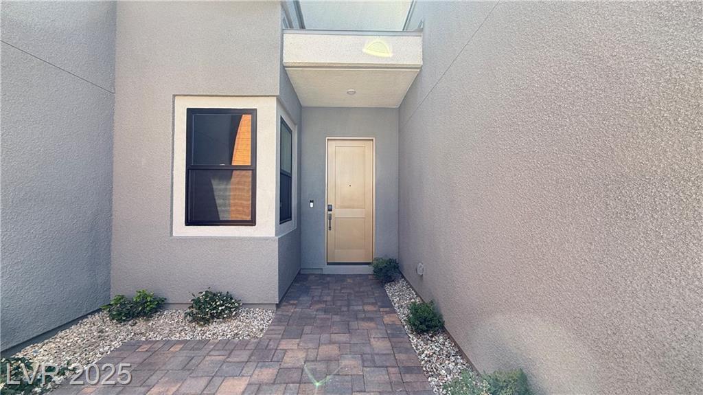 Property Photo: 11143 Concord Valley Drive NV 89135