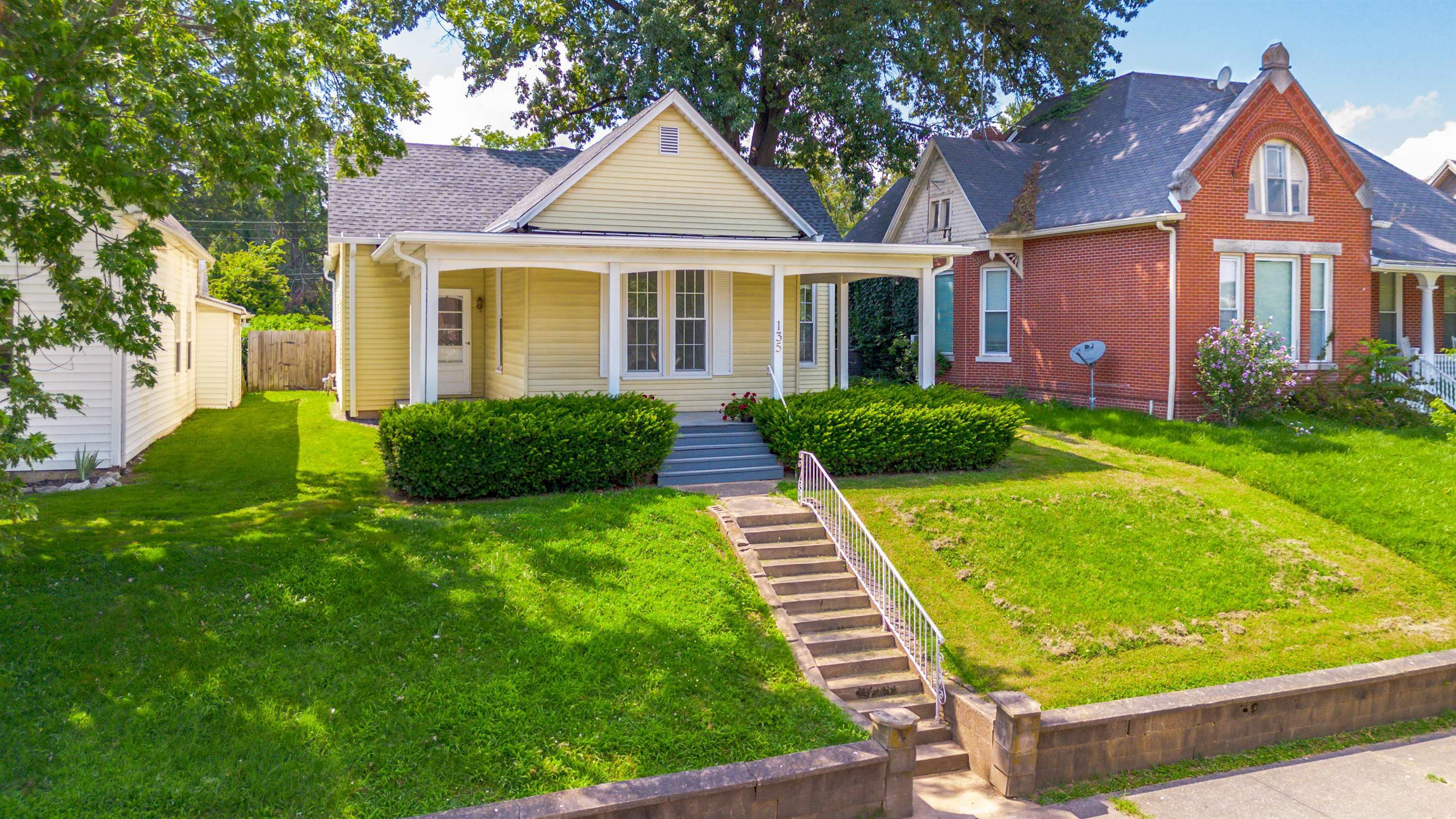 Property Photo:  135 S Alvasia Street  KY 42420 