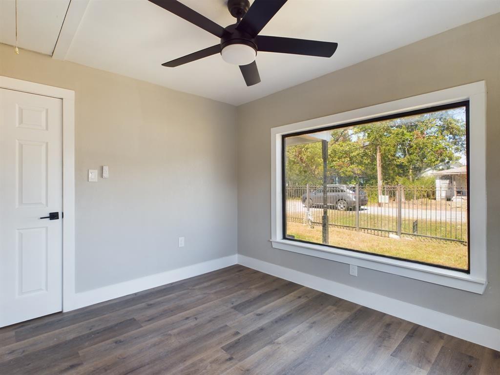 Property Photo:  7609 Shotwell Street  TX 77016 