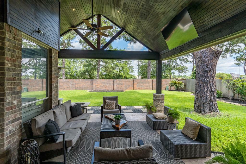 Property Photo: 1619 Meirwoods Drive TX 77379