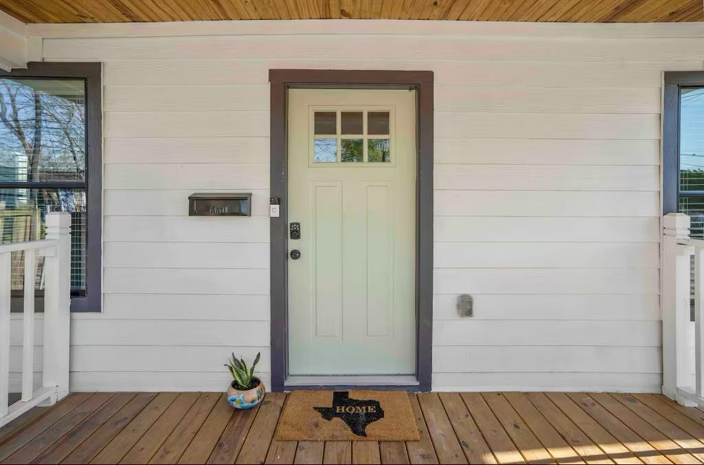 Property Photo:  4111 Engelke Street  TX 77003 