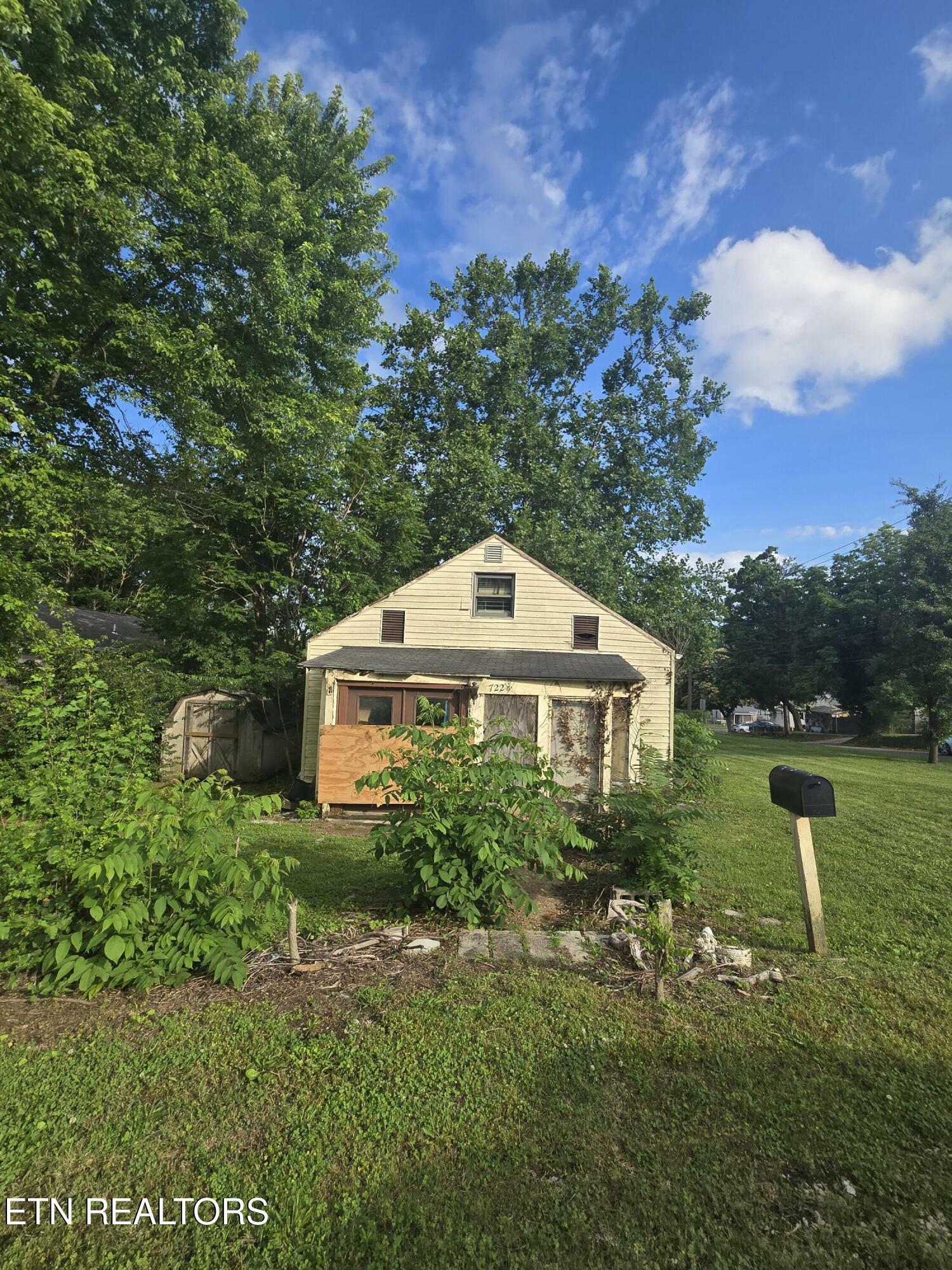 Property Photo:  722 Belleaire Ave  TN 37921 