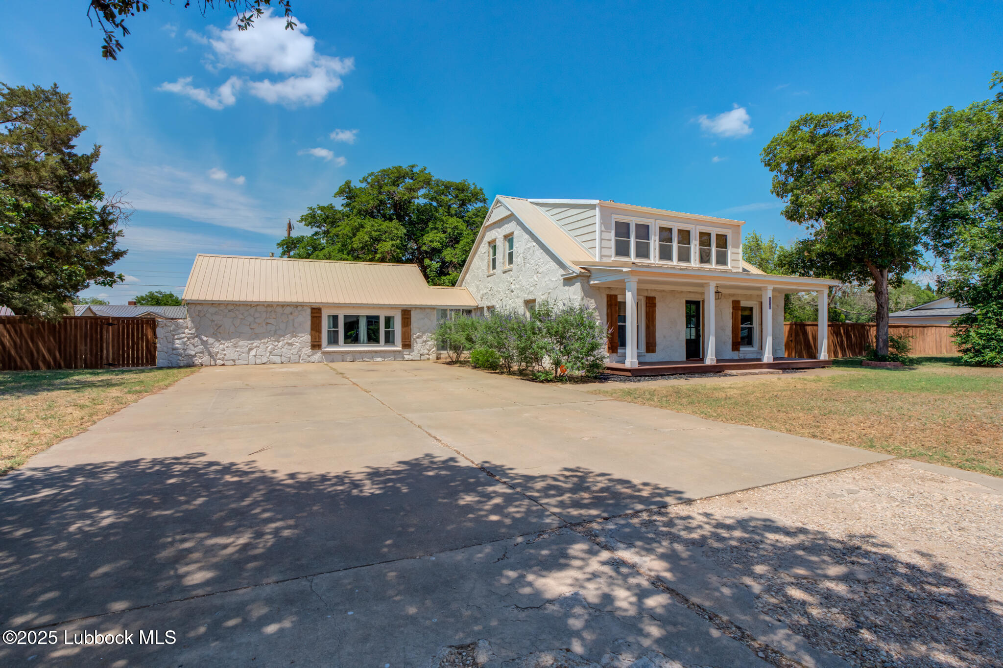 Property Photo: 5320 25th Street TX 79407