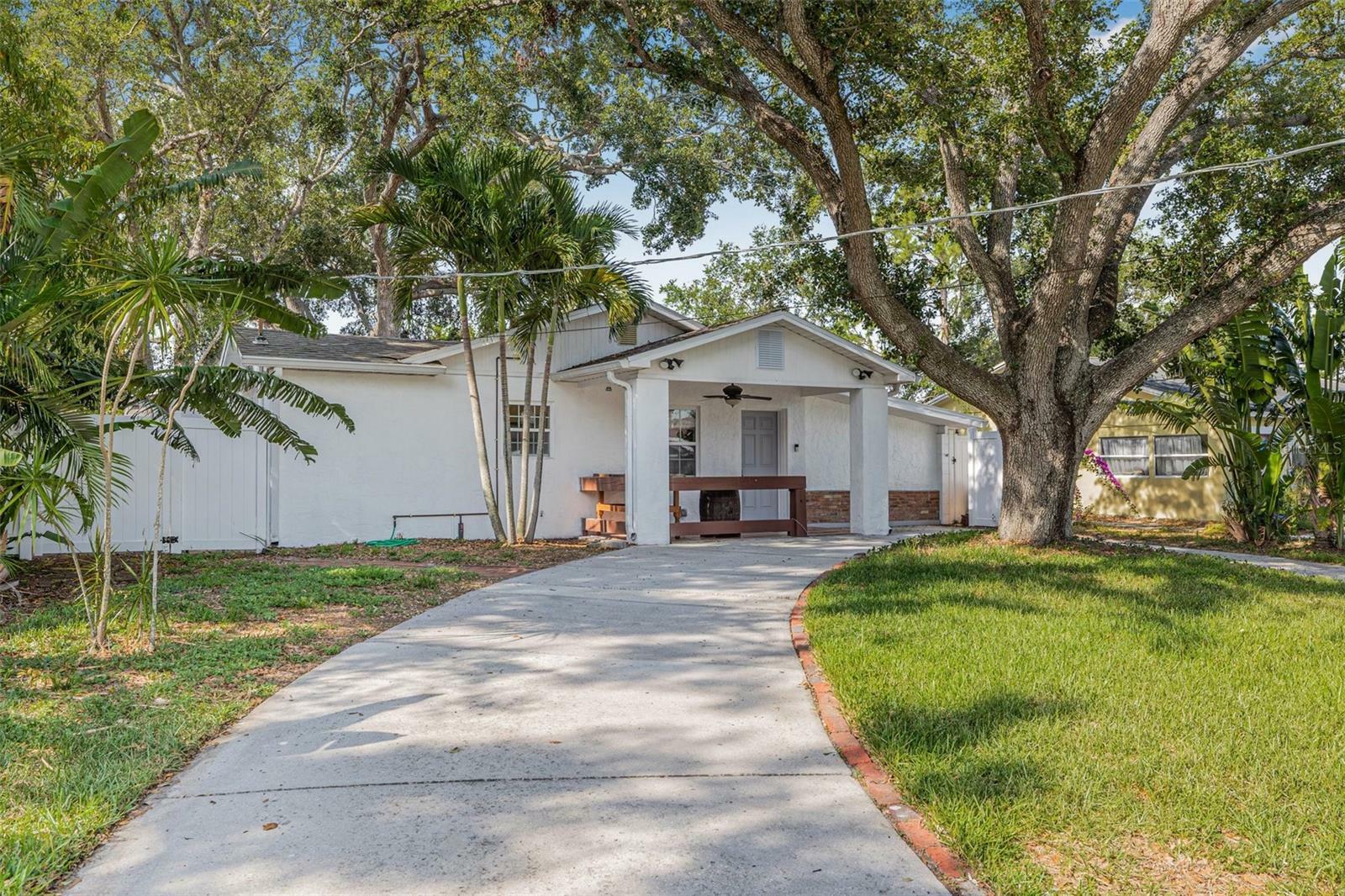 Property Photo: 3310 W Ballast Point Boulevard FL 33611
