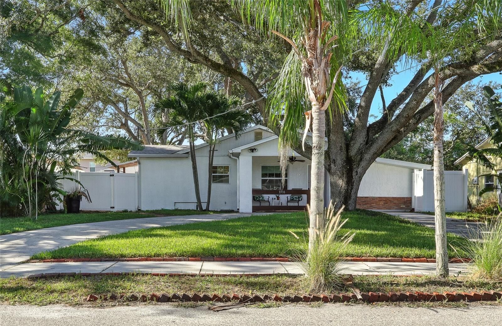 Property Photo: 3310 W Ballast Point Boulevard FL 33611