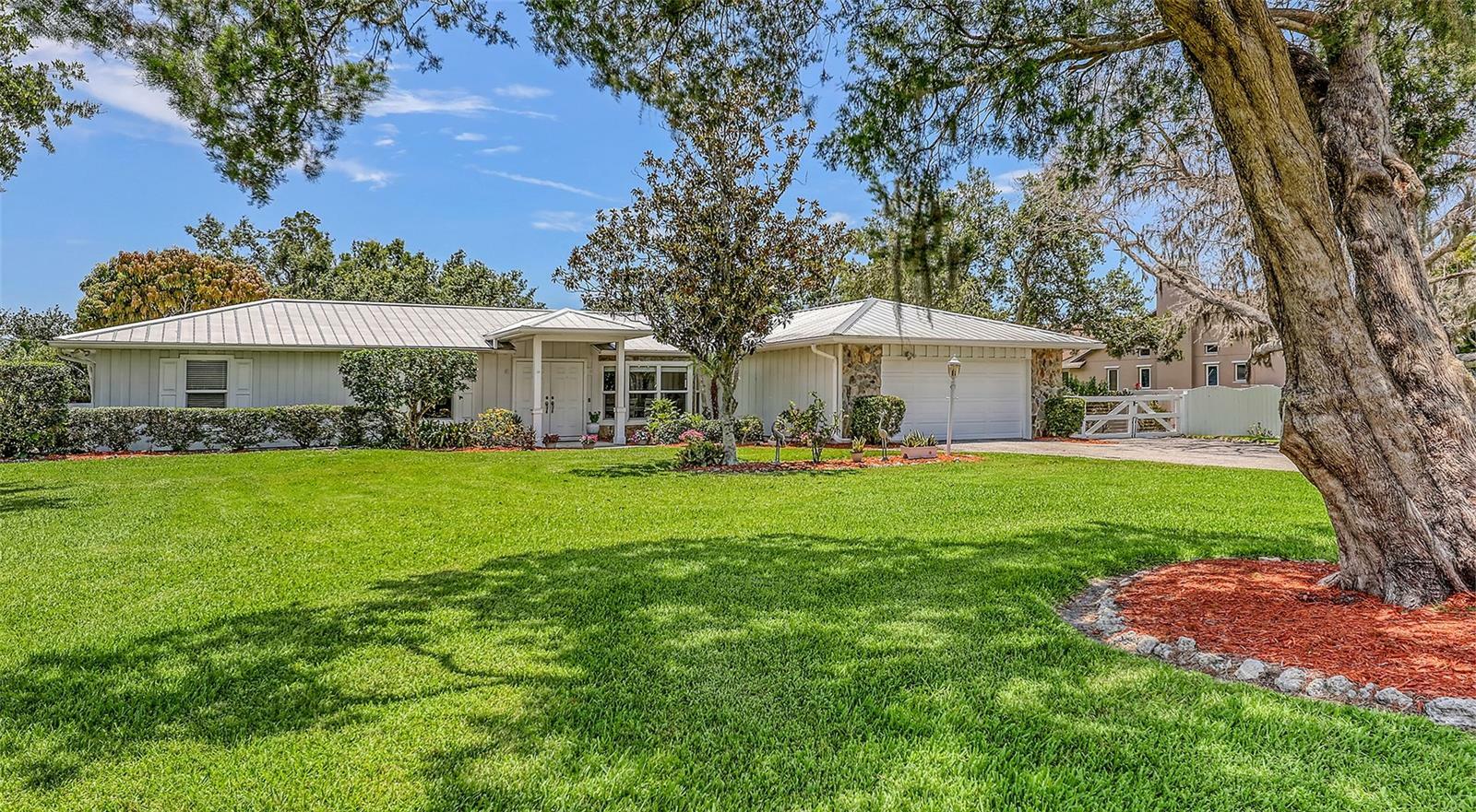 Property Photo: 3764 Oak Grove Drive FL 34243
