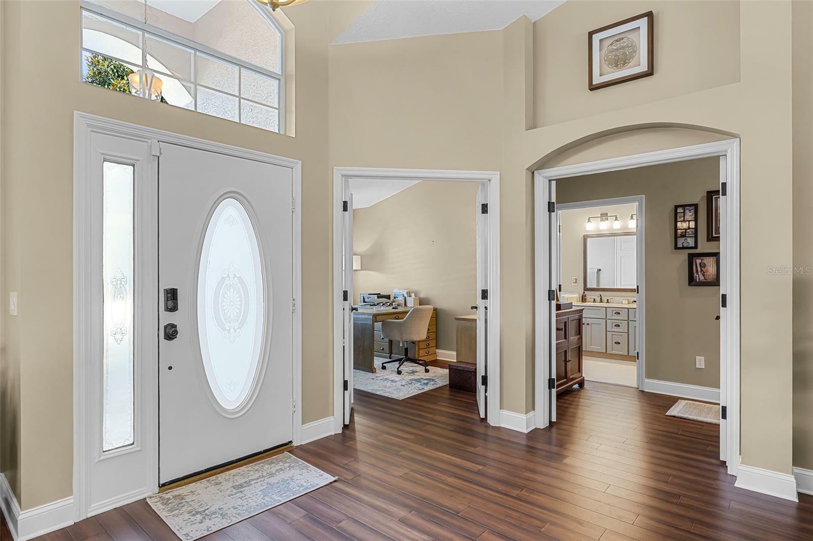Property Photo: 14377 Lord Barclay Drive FL 32837