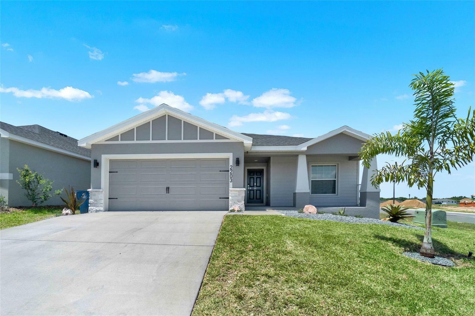 Property Photo: 2203 Sunset Way FL 33837