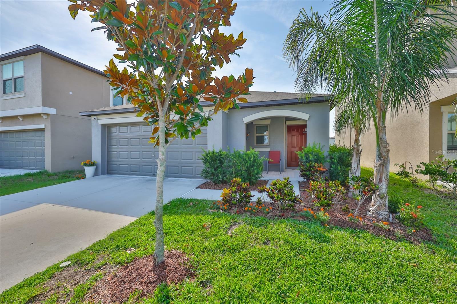 Property Photo: 9423 Lemon Drop Loop FL 33573