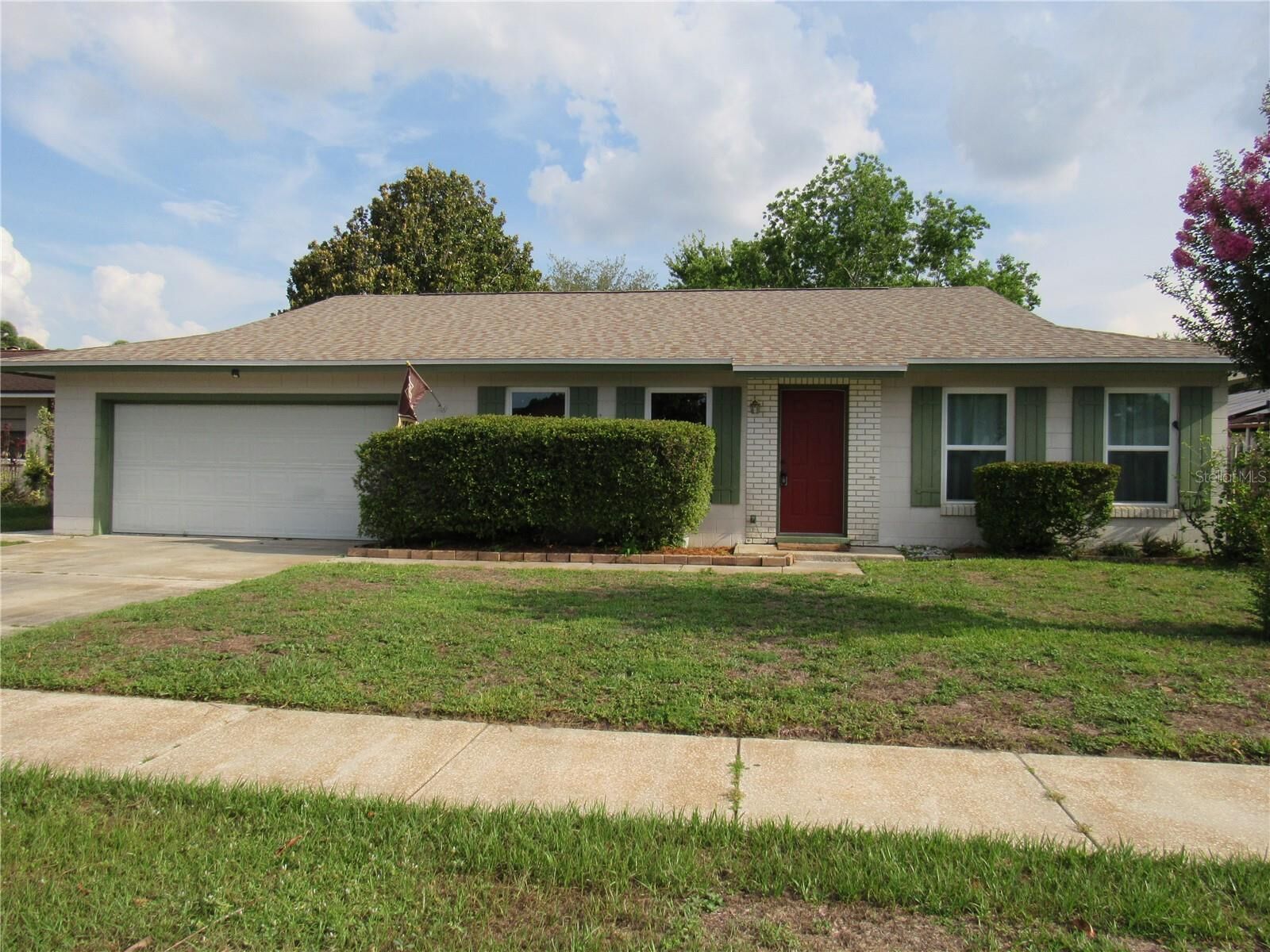 Property Photo: 10208 Brownwood Avenue FL 32825