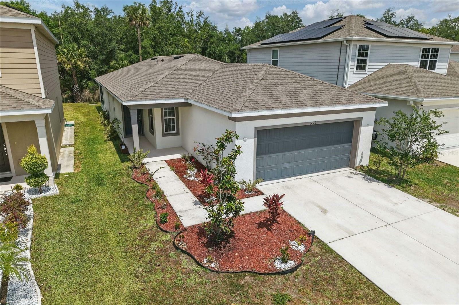 Property Photo: 5079 Royal Point Avenue FL 34746