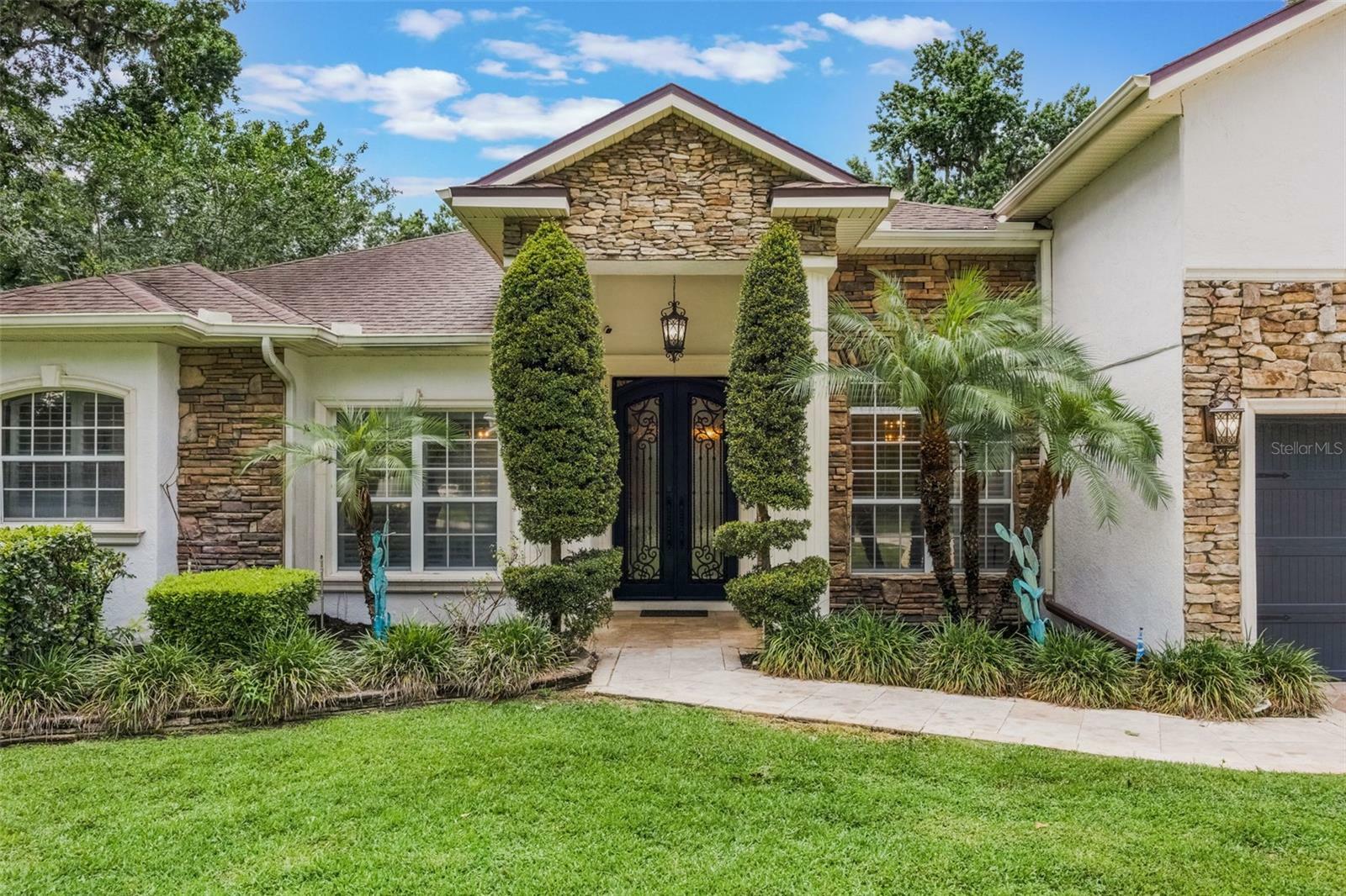 Property Photo: 1874 Royal Majesty Court FL 32765