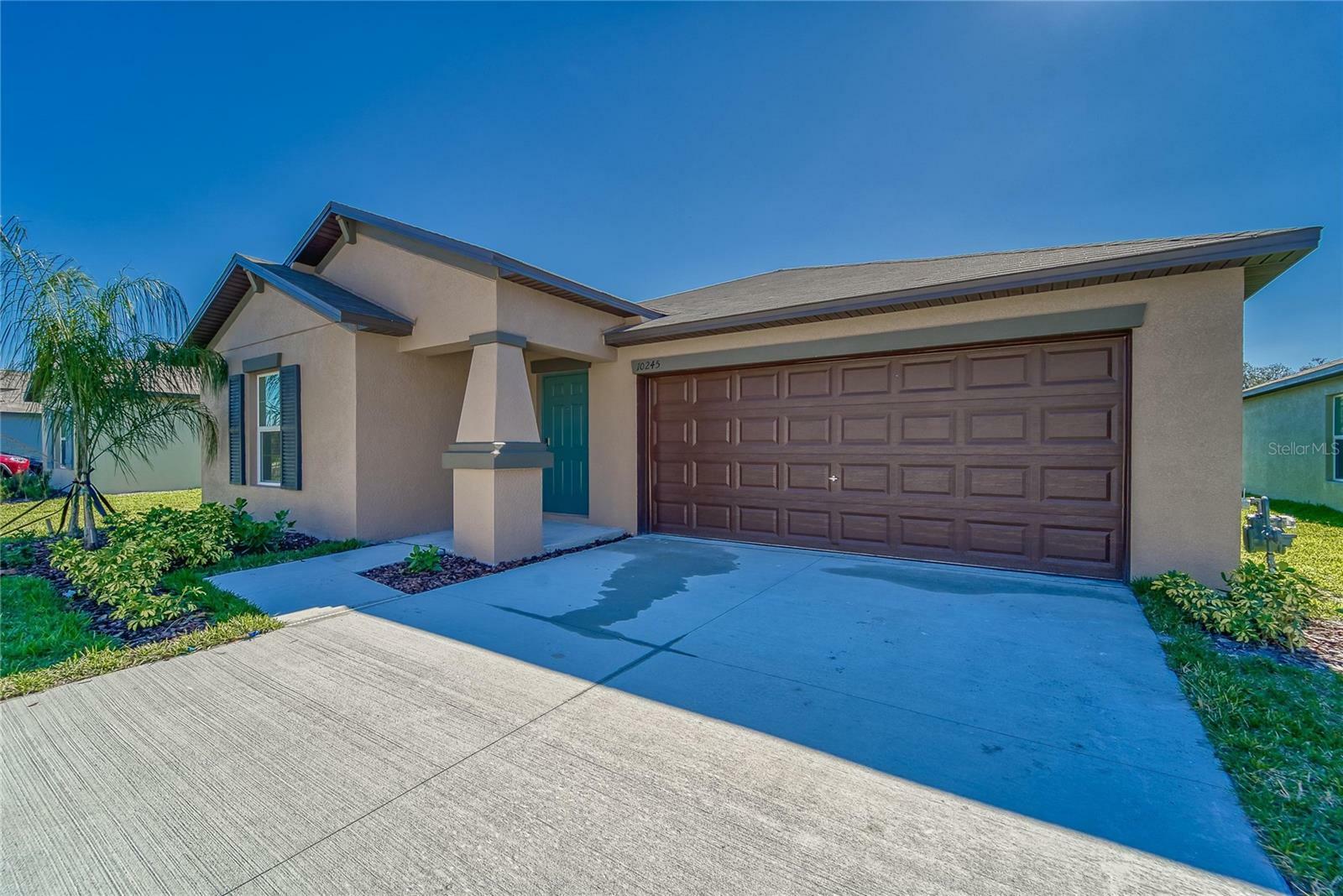 Property Photo:  10245 Shady Preserve Drive  FL 33578 