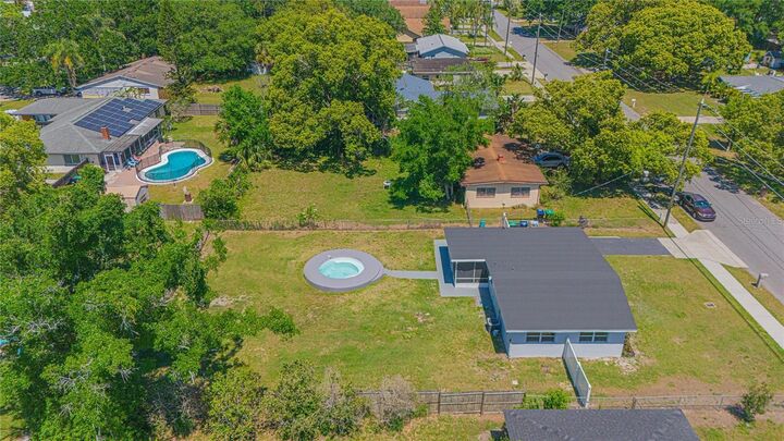 Property Photo:  4870 Seminole Avenue  FL 32792 