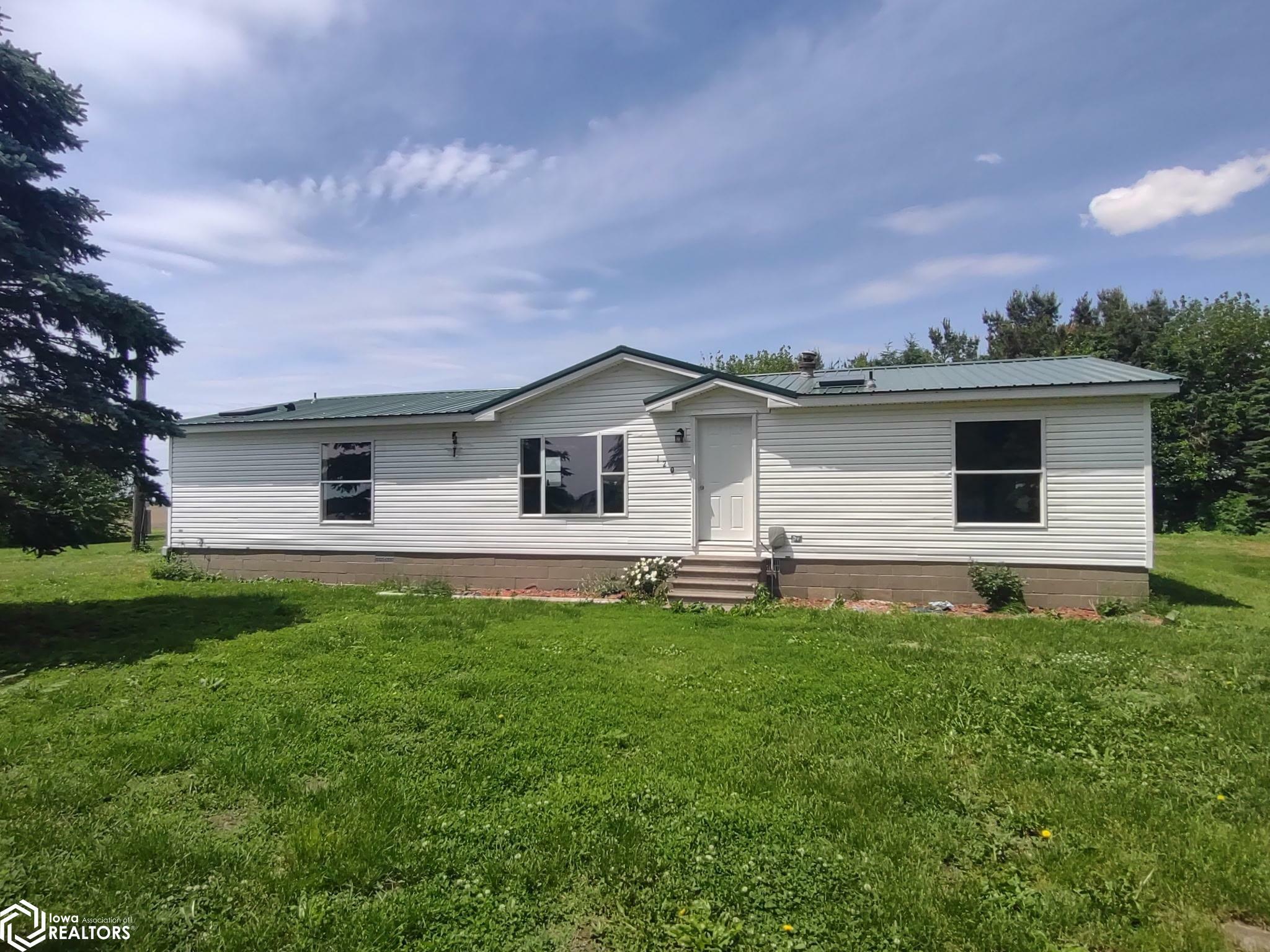 Property Photo: 120 Evergreen Street IL 61471