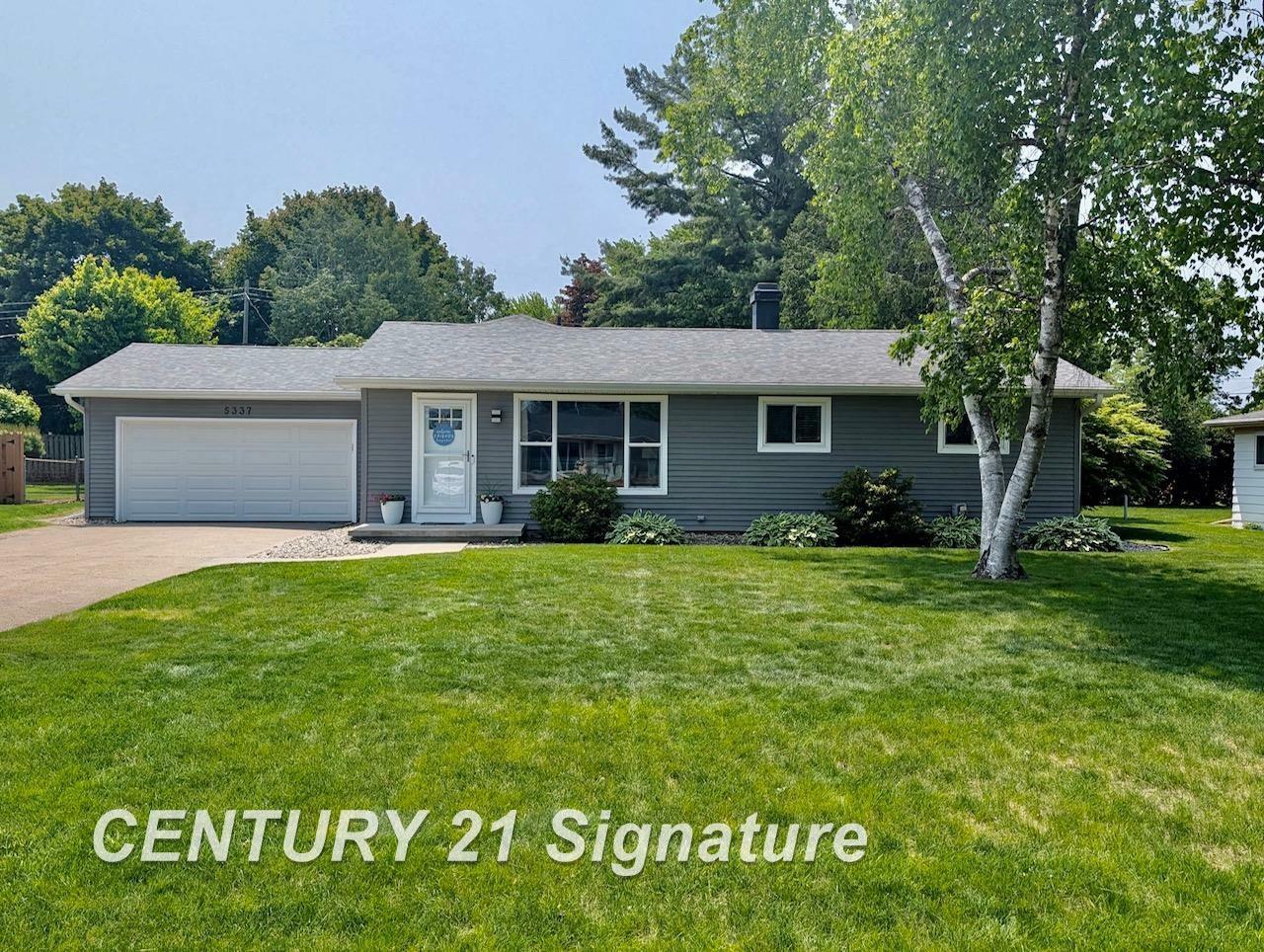 Property Photo: 5337 Silvercrest Lane MI 48638