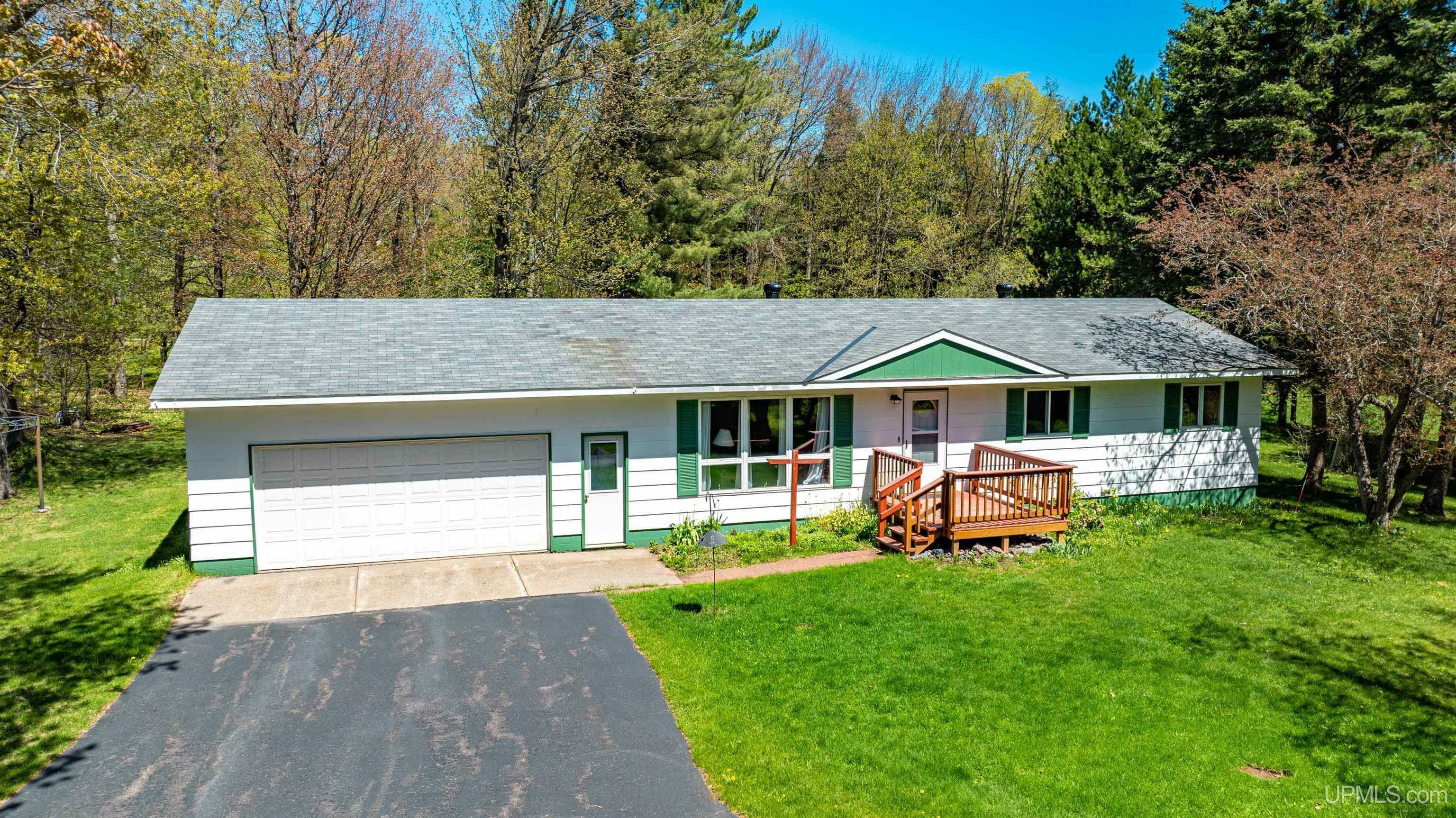 Property Photo: 26514 Hendrickson Road MI 49913