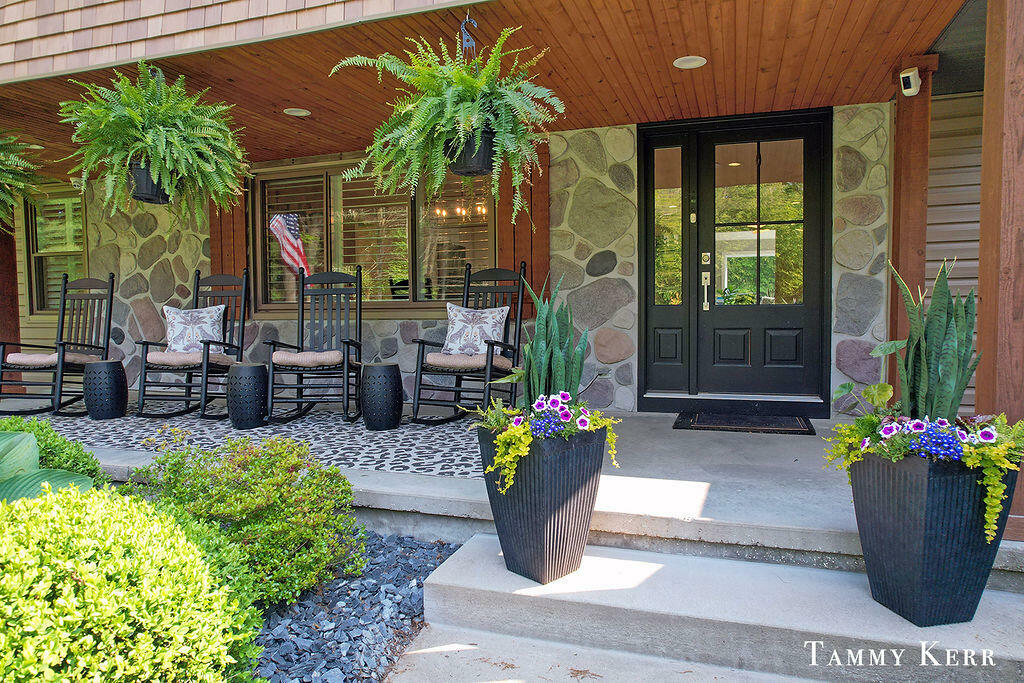 Property Photo: 6535 Clearbrook Drive MI 49453