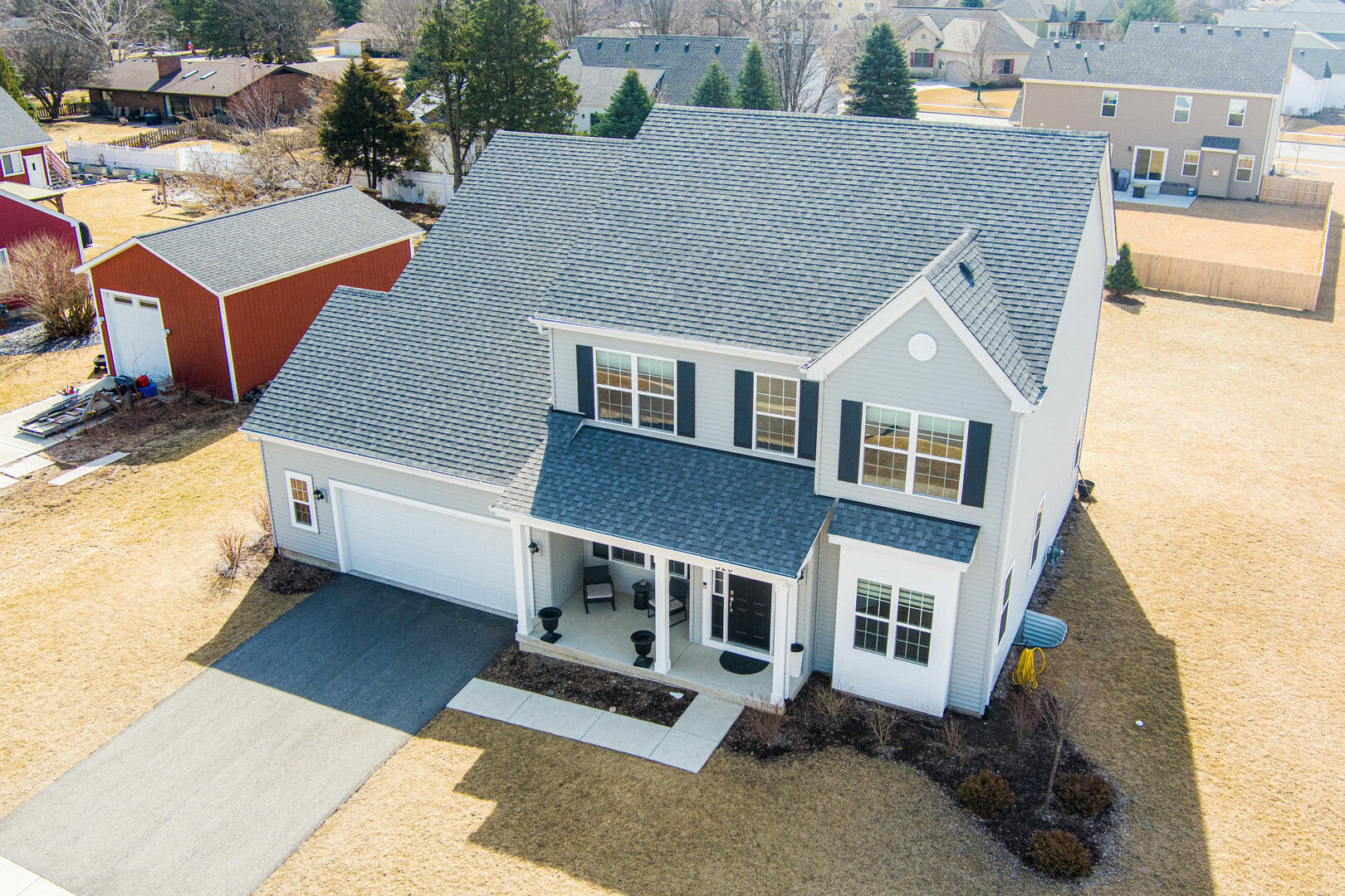 Property Photo:  520 E Cloverlane Drive  IL 60178 
