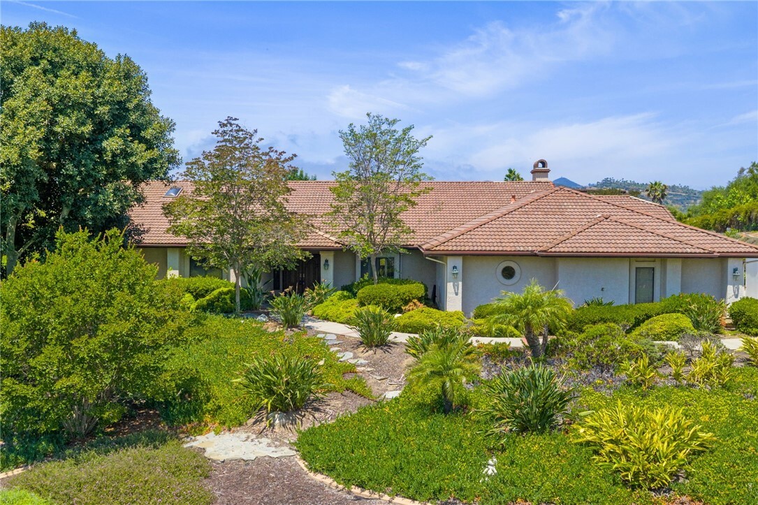 Property Photo: 2241 Lundy Lake Drive CA 92029