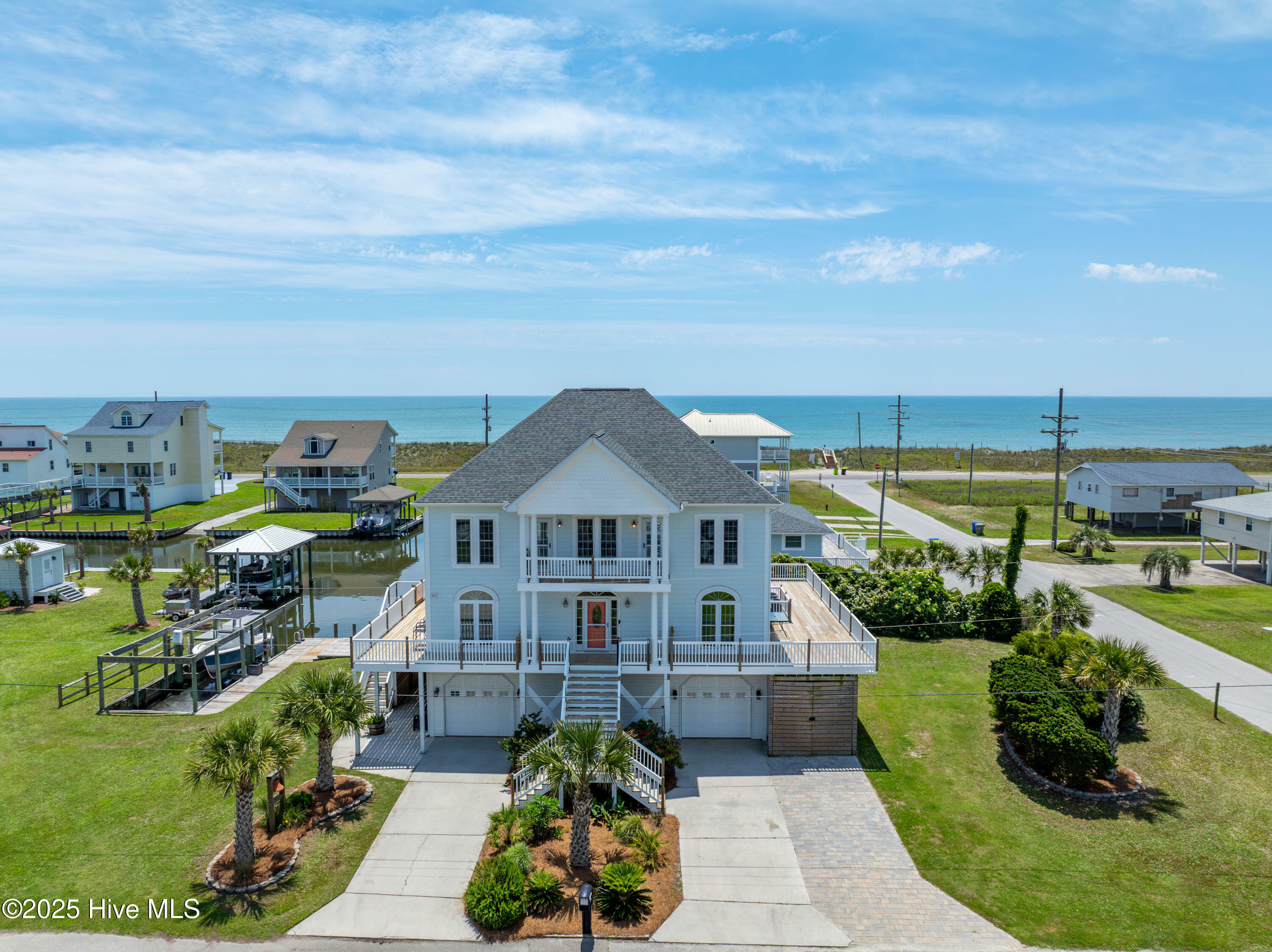 Property Photo: 306 Marina Way NC 28460