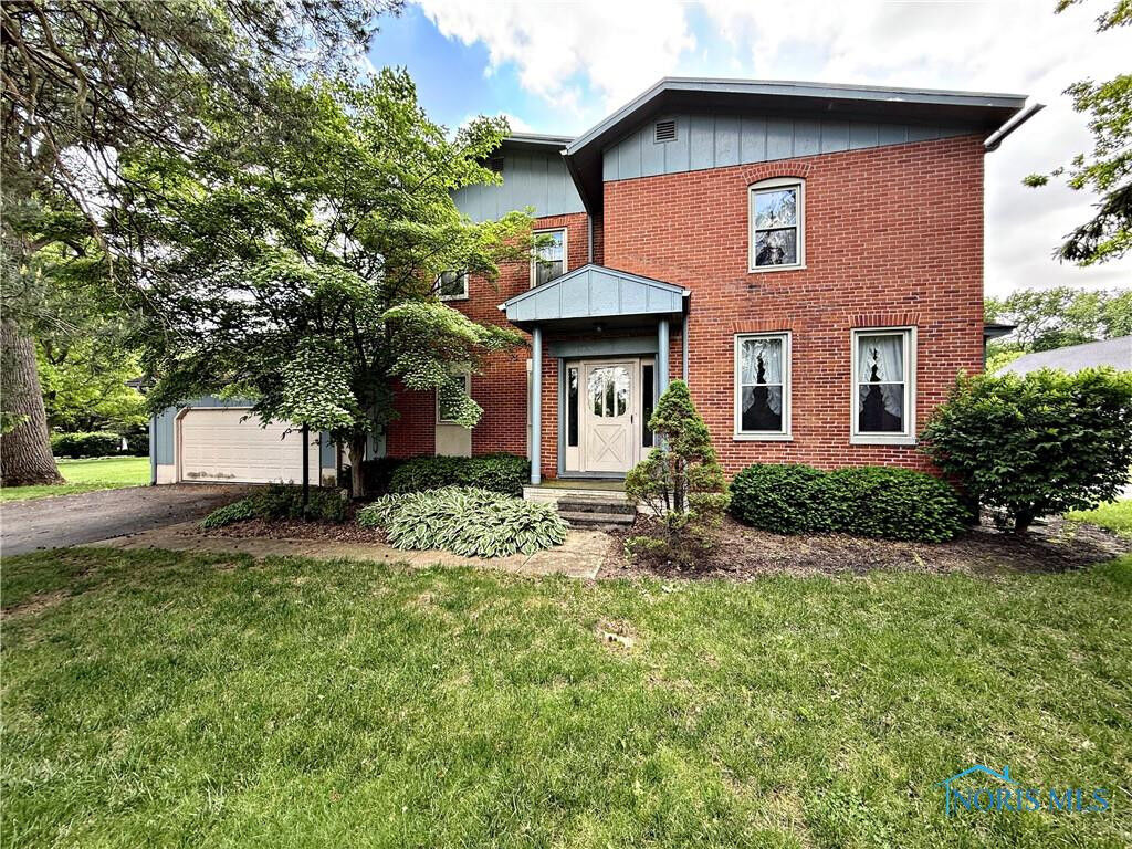 Property Photo: 586 E County Road 36 OH 44883