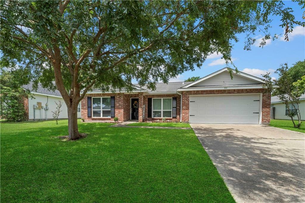 Property Photo: 995 Maple Creek Drive LA 70461
