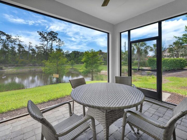 Property Photo: 13078 Pembroke Dr FL 34105