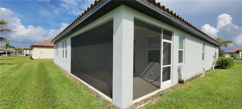 Property Photo: 2051 Grove Dr FL 34120