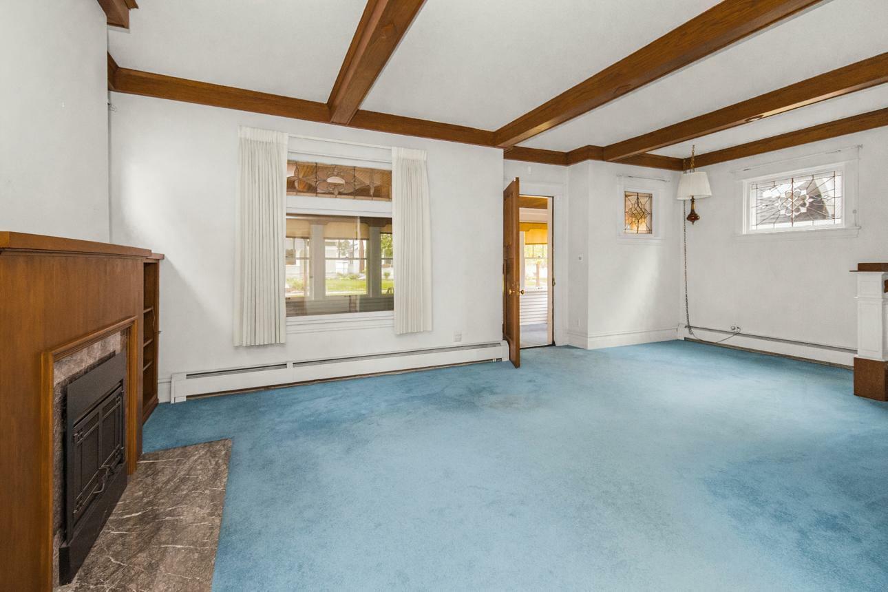 Property Photo: 1907 Lincoln Avenue MN 55105