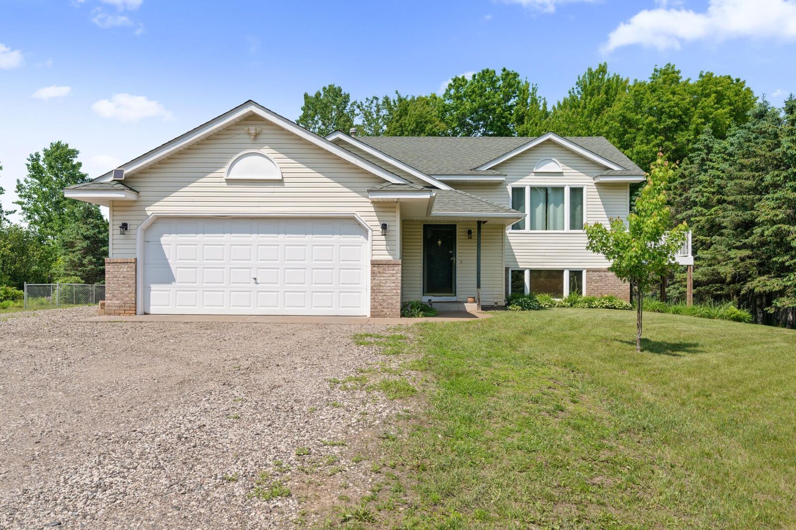 Property Photo: 5242 Evergreen Trail MN 55056