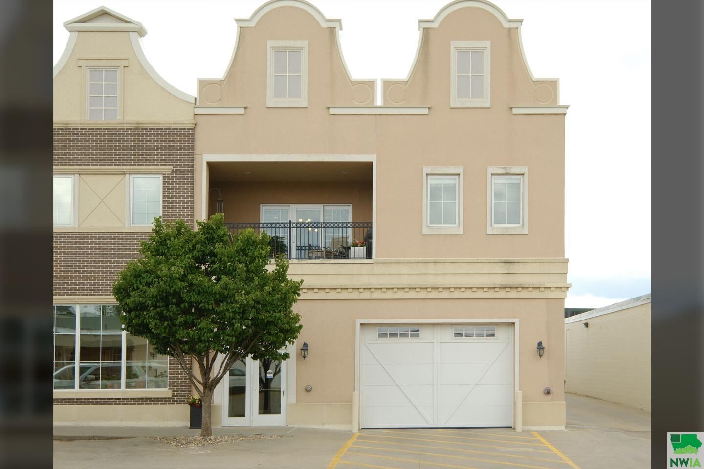 Property Photo: 107 1st Street NE, Unit #5 IA 51041