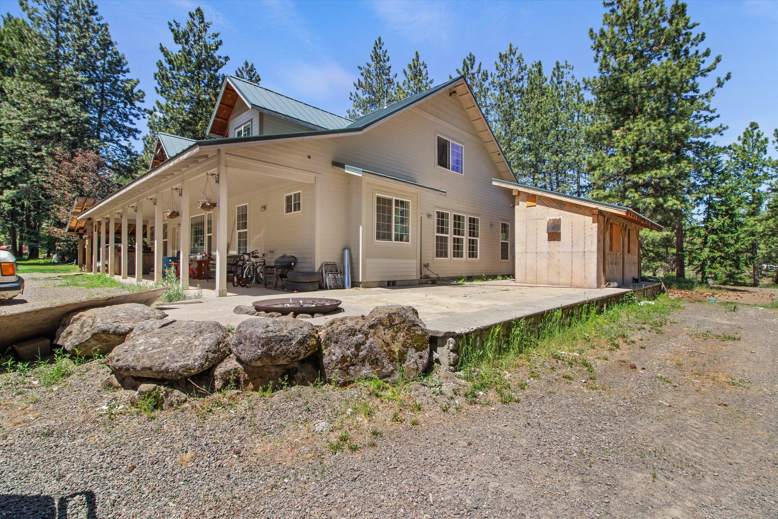 Property Photo: 15922 Greensprings Highway OR 97520