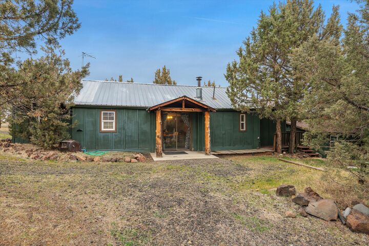 Property Photo:  6391 SE Beretta Way  OR 97754 