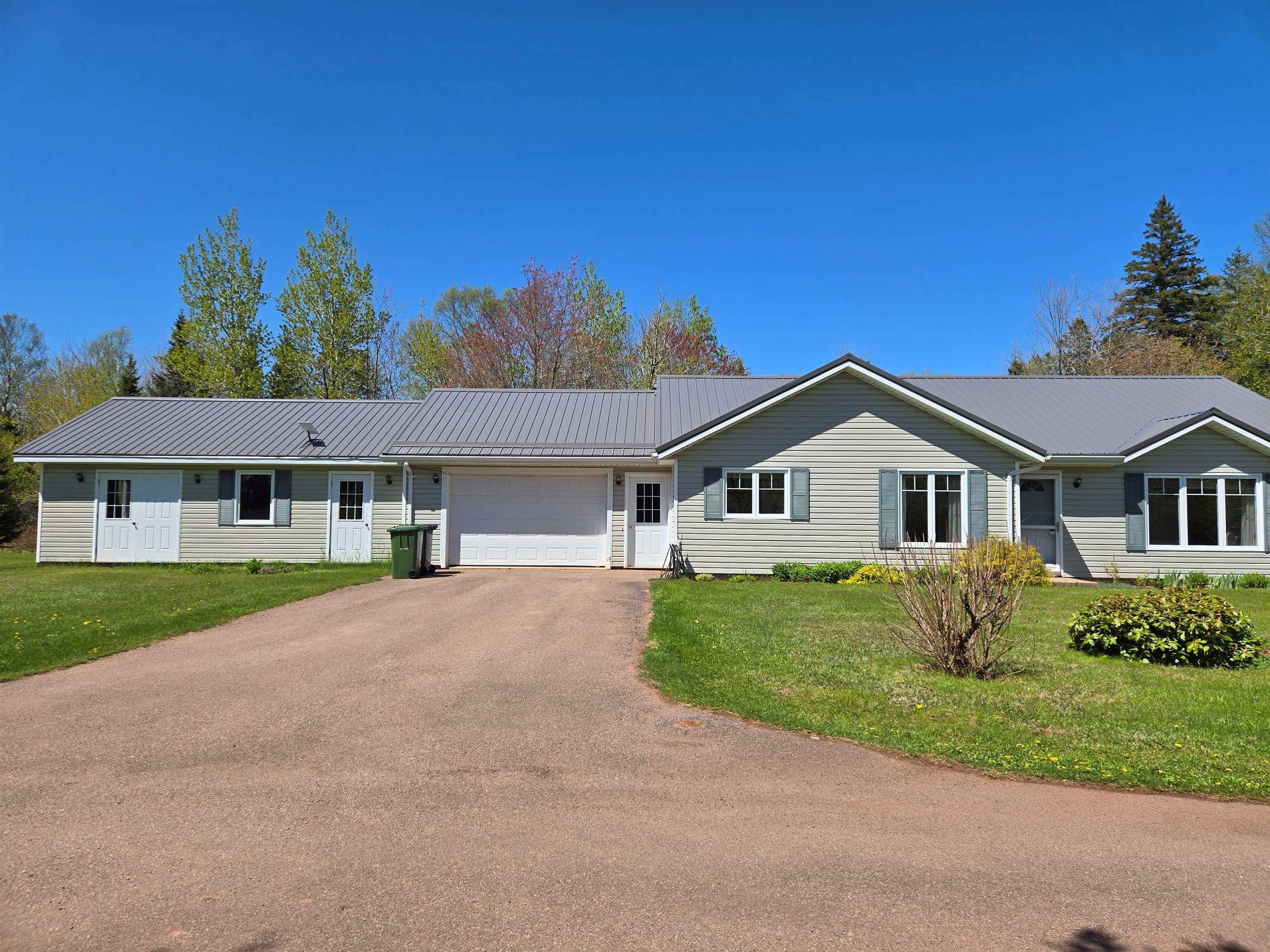 Property Photo:  8 &Amp 89 Duncan Lane  PE C0B 1B0 