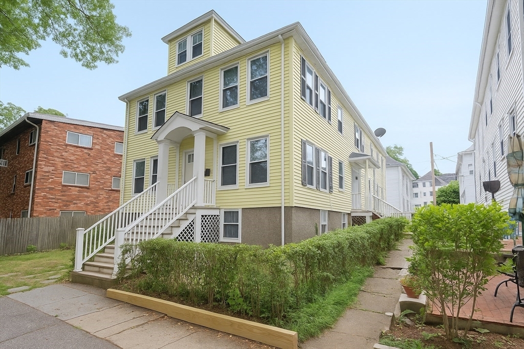 Property Photo: 23-25 St. James Terrace 23 MA 02458