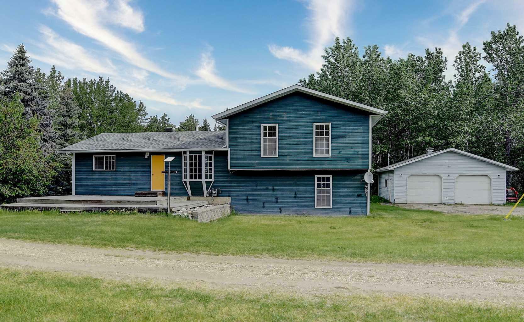 Property Photo: 70146 Range Road 74 AB T0H 1X0