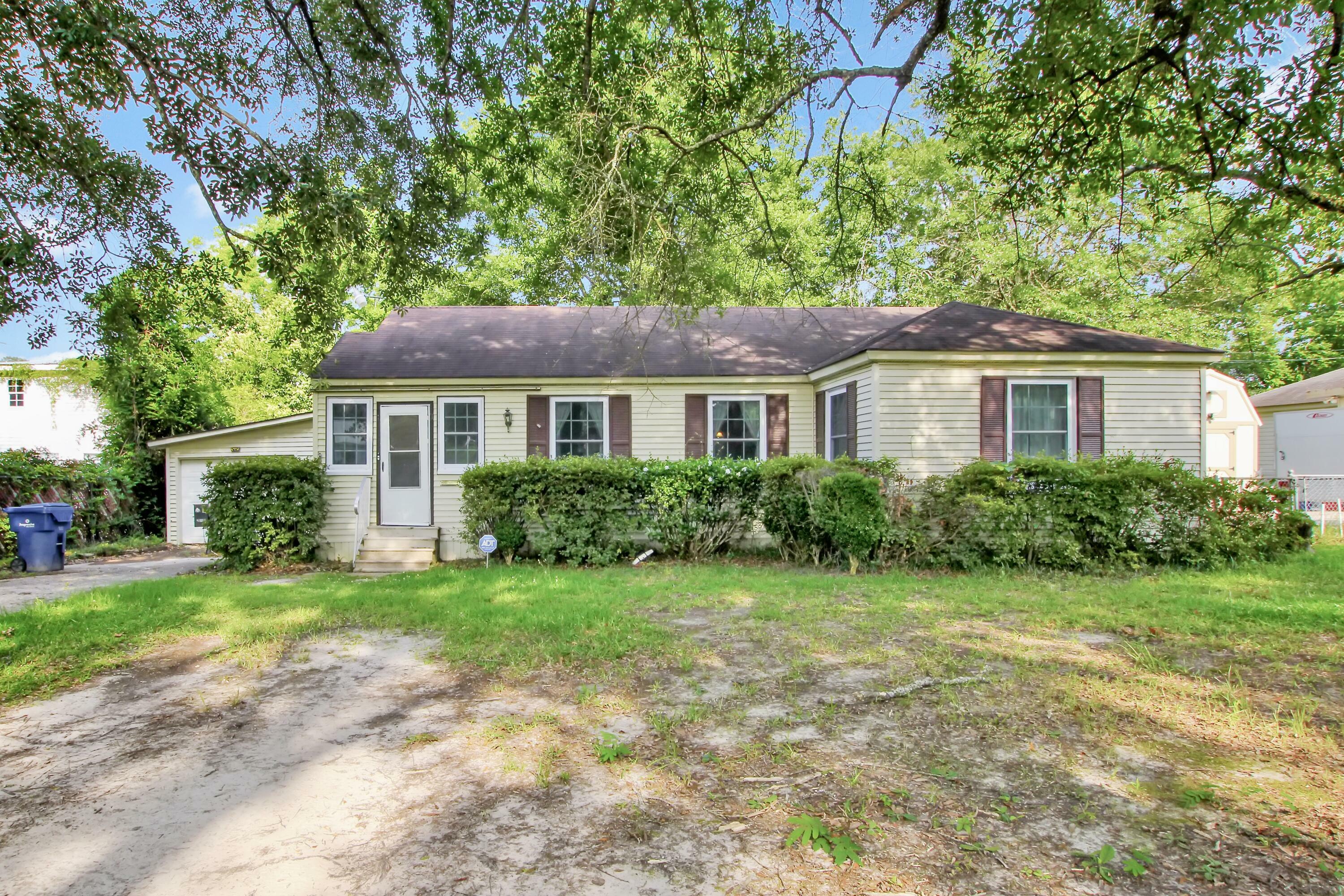 Property Photo: 803 Marvin Ave LA 71446