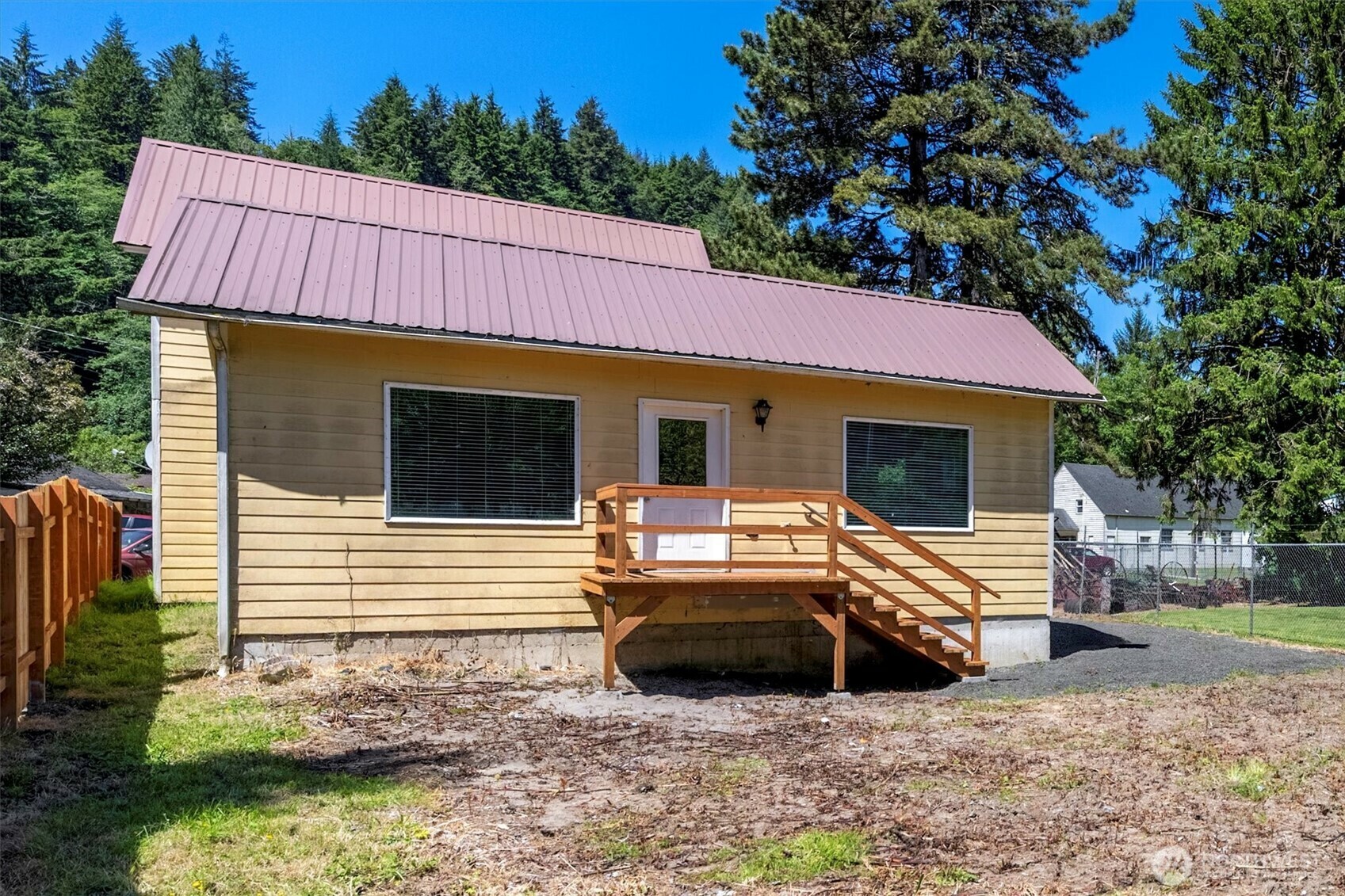 Property Photo: 12 Fairgrounds Road WA 98647