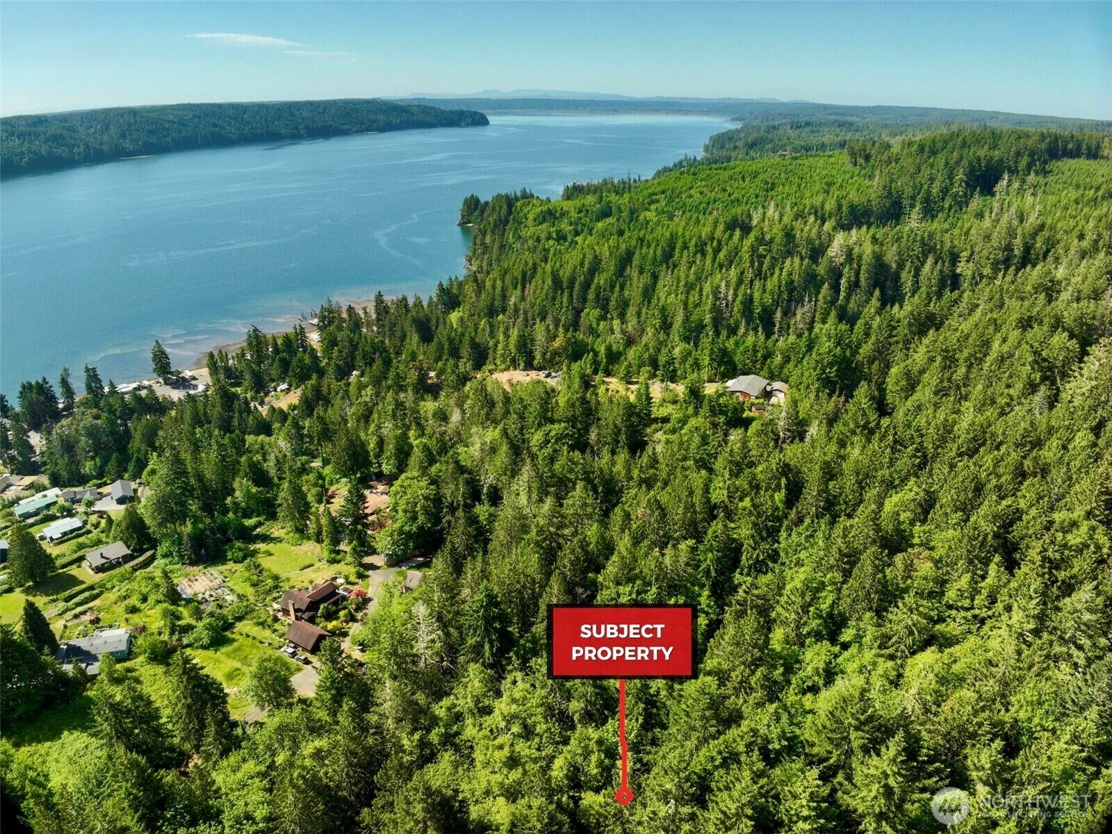 Property Photo: 250 N Arnolds Way WA 98548