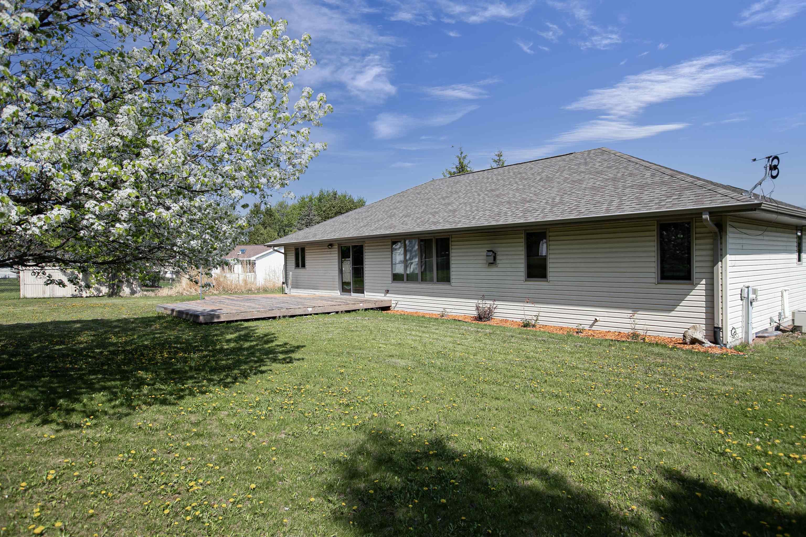 Property Photo: W6687 W Emerald Court WI 54942
