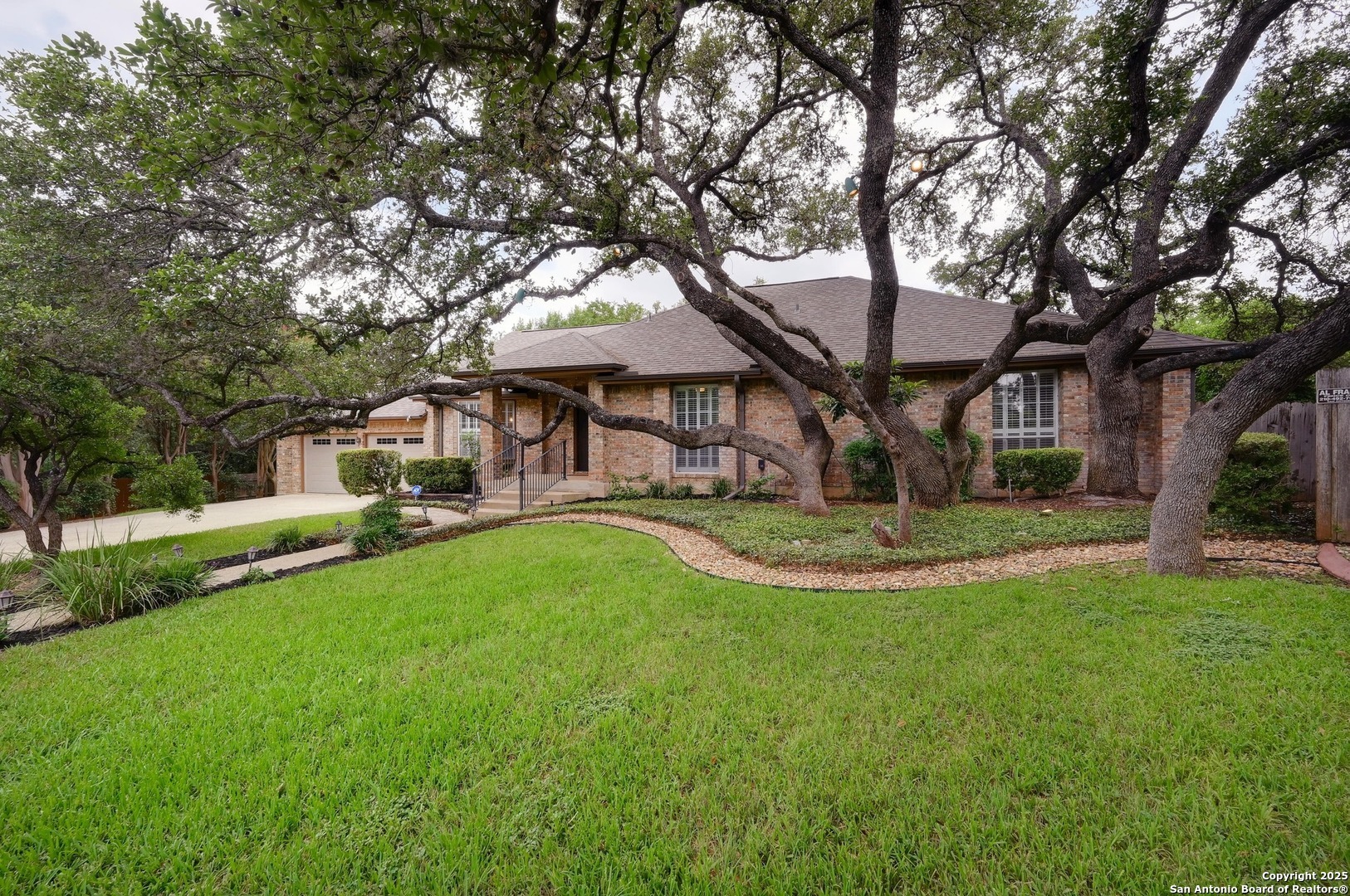 Property Photo: 15607 Rose Crst TX 78248