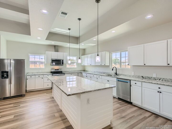 Property Photo: 8501 Utopia Blvd TX 78154