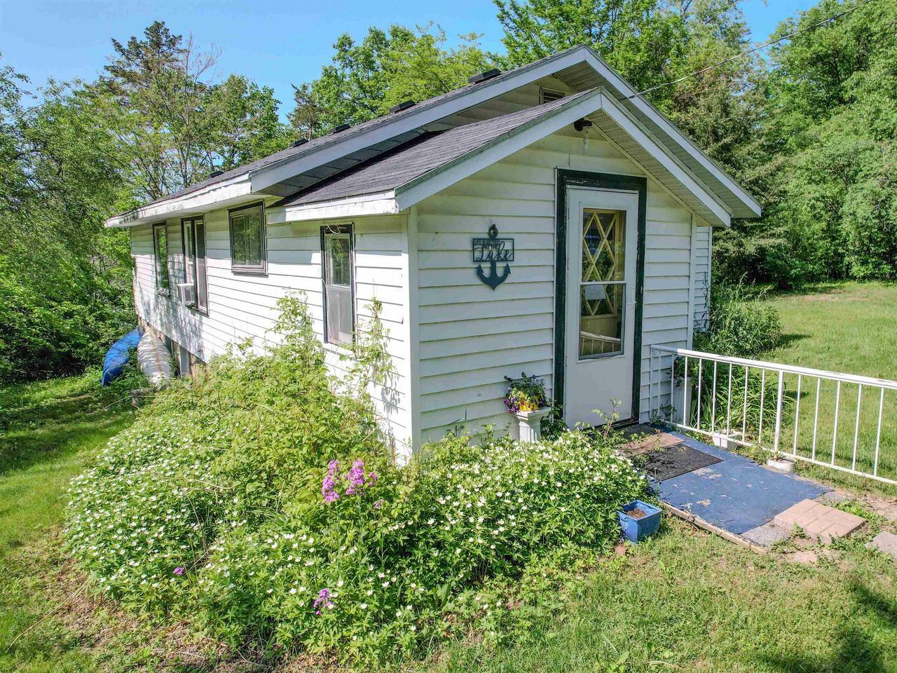 Property Photo: W6562 Barkers Road WI 53121