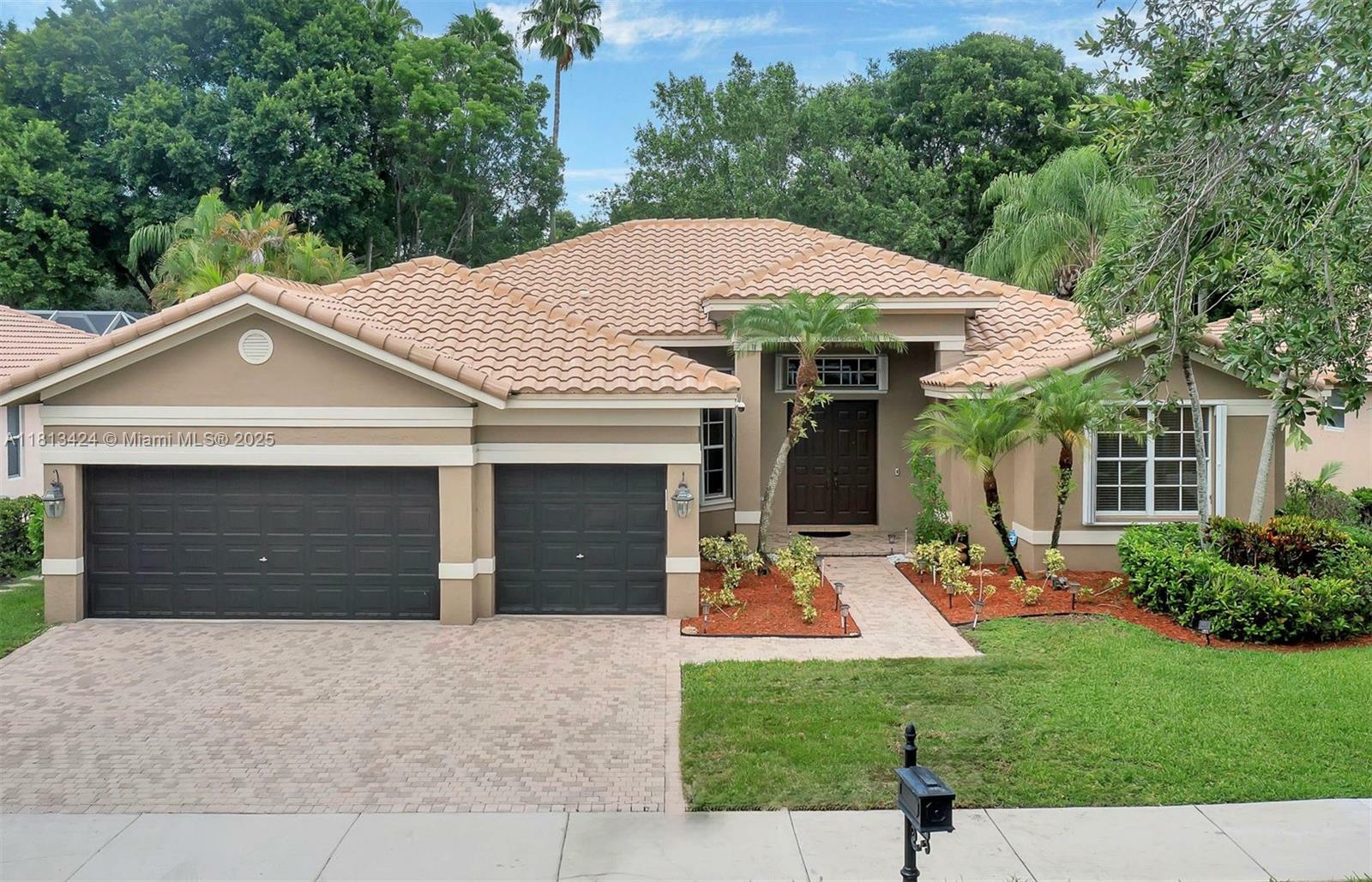 3943 Nighthawk Dr  Weston FL 33331 photo
