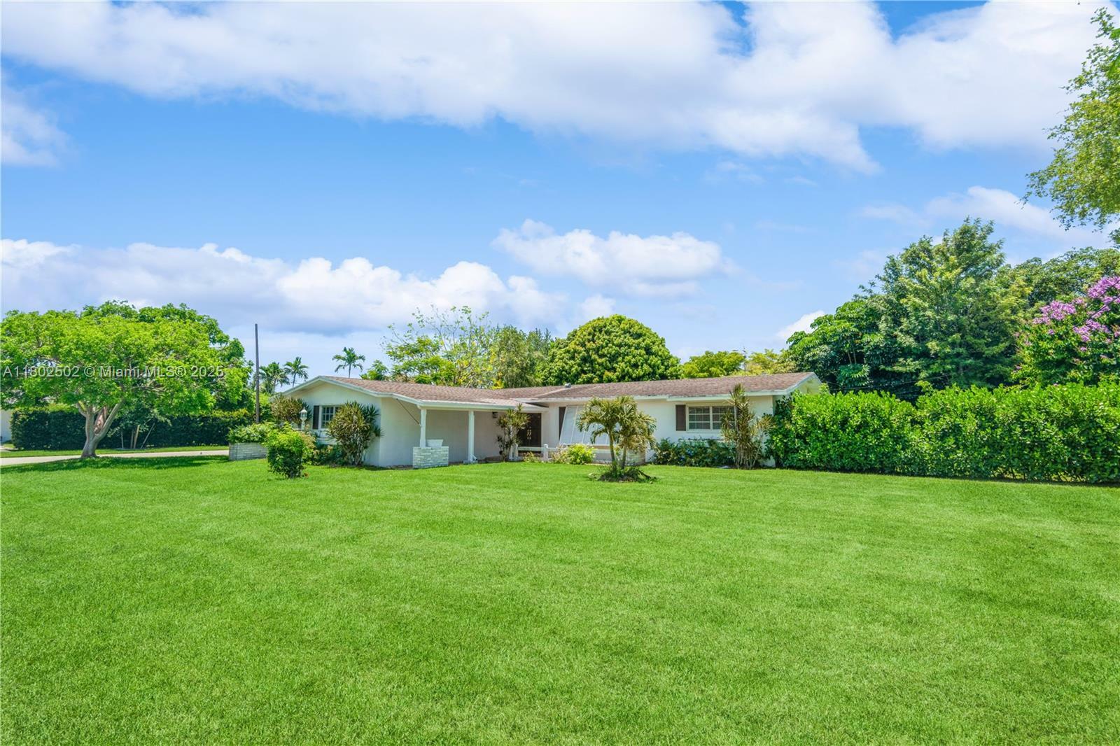 Property Photo: 7300 SW 116th St 7300 FL 33156