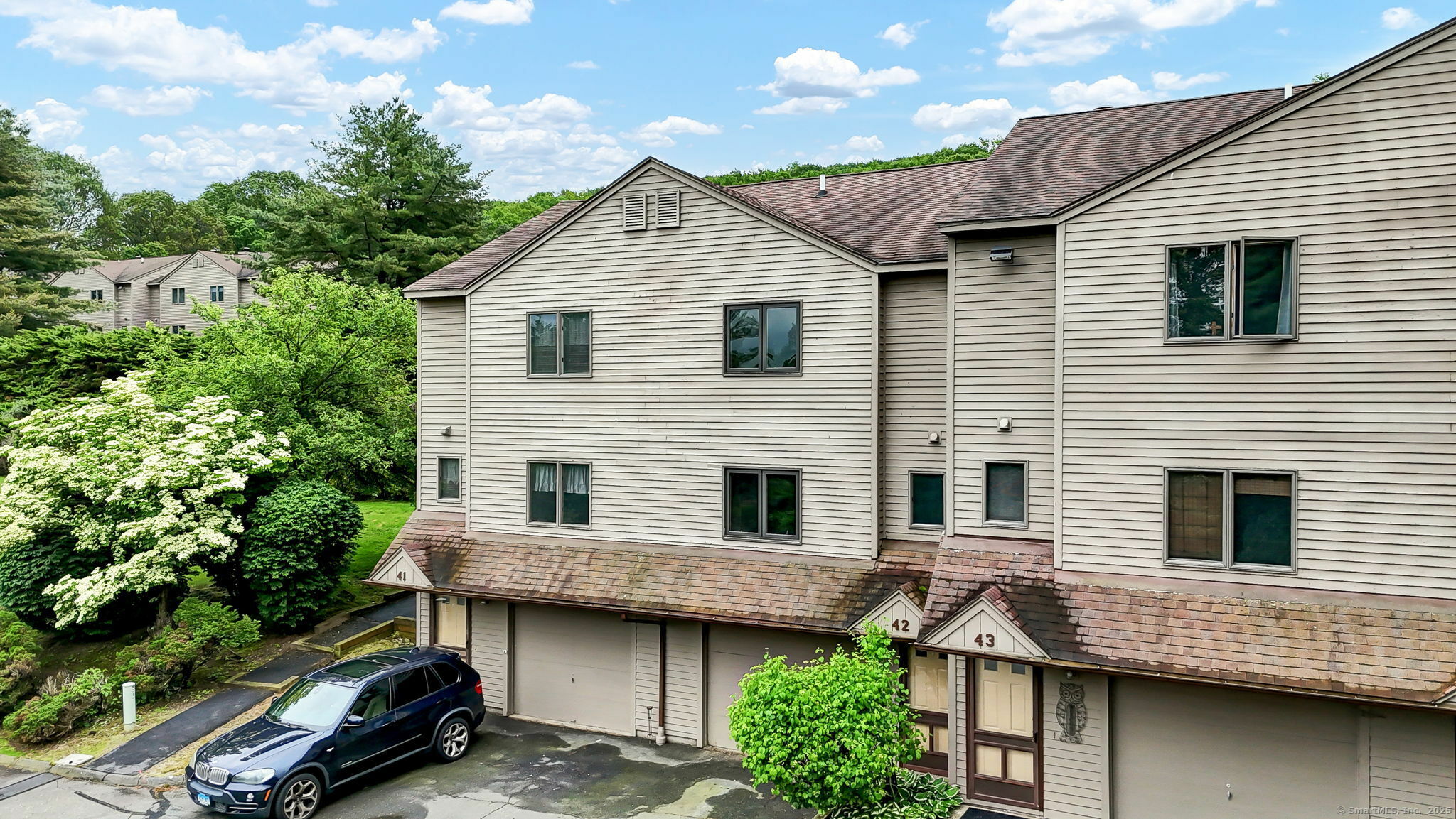 Property Photo: 489 Wolcott Street Apt 42 CT 06010