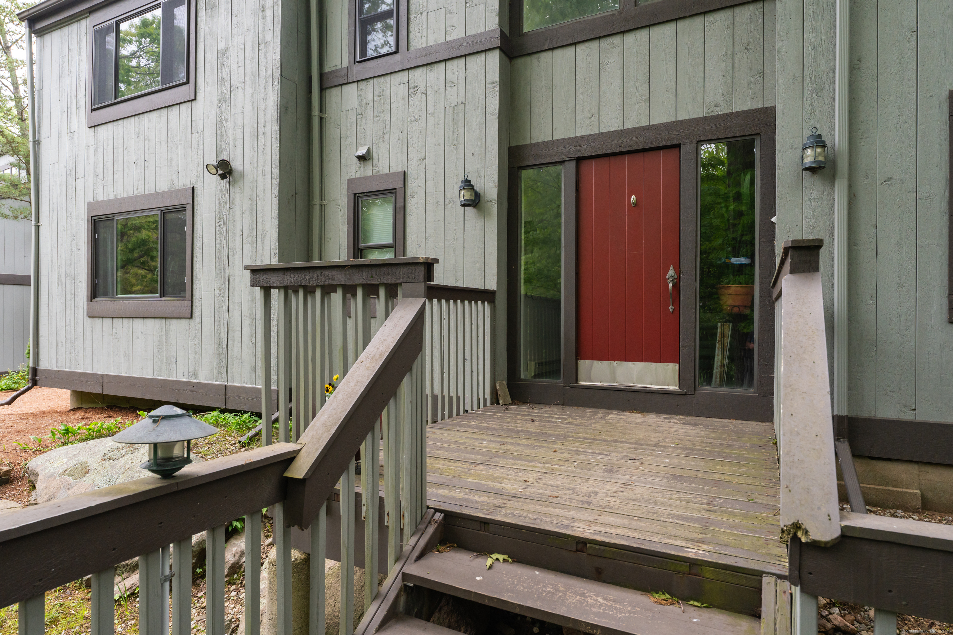 Property Photo: 19 Harbour Village B CT 06405